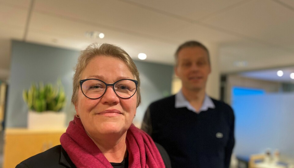 Administrerende direktør i Helse Vest RHF og leder av Beslutningsforum, Inger Cathrine Bryne etter februarmøtet, med fagdirektør Bjørn Egil Vikse i bakgrunnen.