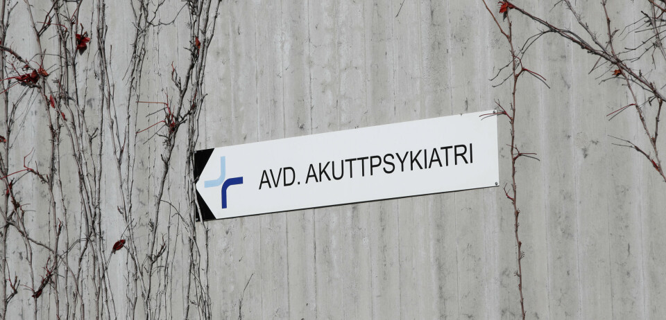 OVERFYLTE AVDELINGER: – Utfordringer som er relatert til høyt belegg, bruk av tvang, og hendelser med vold og utagering, utgjør en risiko for både ansatte og pasienter ved akuttpsykiatriske døgnenheter, skriver artikkelforfatterne. Bildet er fra avdelingen for akuttpsykiatri ved Akershus universitetssykehus (Ahus) i Lørenskog. OVERFYLTE AVDELINGER: – Utfordringer som er relatert til høyt belegg, bruk av tvang, og hendelser med vold og utagering, utgjør en risiko for både ansatte og pasienter ved akuttpsykiatriske døgnenheter, skriver artikkelforfatterne. Bildet er fra avdelingen for akuttpsykiatri ved Akershus universitetssykehus (Ahus) i Lørenskog.