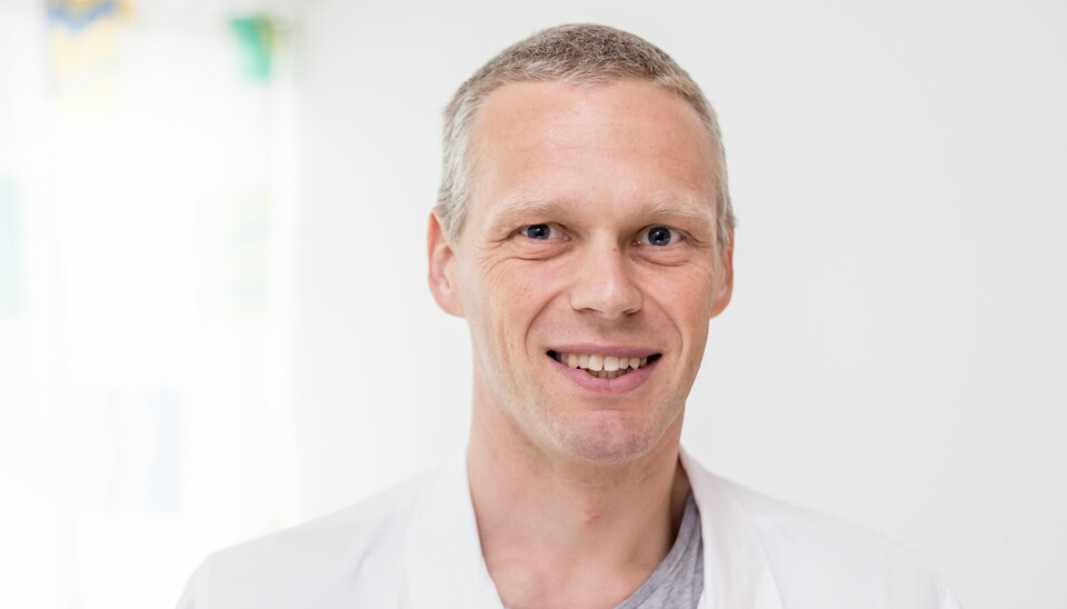 RAPPORT: Fagdirektør Bjørn Egil Vikse i Helse Vest la fredag fram en rapport om hva sykehusene forsket på i 2022.