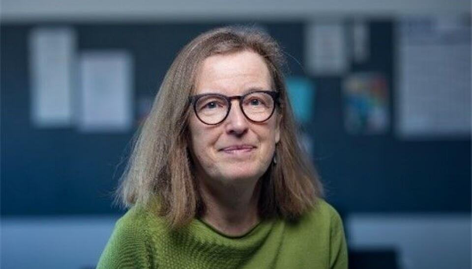 Lene Seibæk er seniorforsker, (PhD) på Kvinnesykdommer og Fødsler ved Århus Universitetshospital, Danmark Lene Seibæk er seniorforsker, (PhD) på Kvinnesykdommer og Fødsler ved Århus Universitetshospital, Danmark