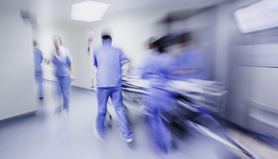 ØYEBLIKKSBILDER: Bilulykke? Hjerteinfarkt? Pustevansker? Vi ser det for oss, teamet som står klart til å ta imot pasienten i samme øyeblikk som ambulansen stopper foran akuttmottaket, skriver Ingrid Cameron. Illustrasjonsfoto: Getty Images ØYEBLIKKSBILDER: Bilulykke? Hjerteinfarkt? Pustevansker? Vi ser det for oss, teamet som står klart til å ta imot pasienten i samme øyeblikk som ambulansen stopper foran akuttmottaket, skriver Ingrid Cameron. Illustrasjonsfoto: Getty Images
