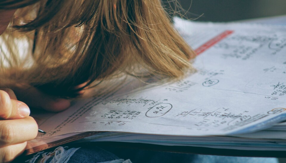 ØKNING ETTER PANDEMIEN: FHI tror at hjemmeskole kan ha bidratt til å avdekke ADHD hos flere jenter de siste årene. Illustrasjonsfoto: Gorm Kallestad / NTB. Foto: Joshua Hoehne, Unsplash