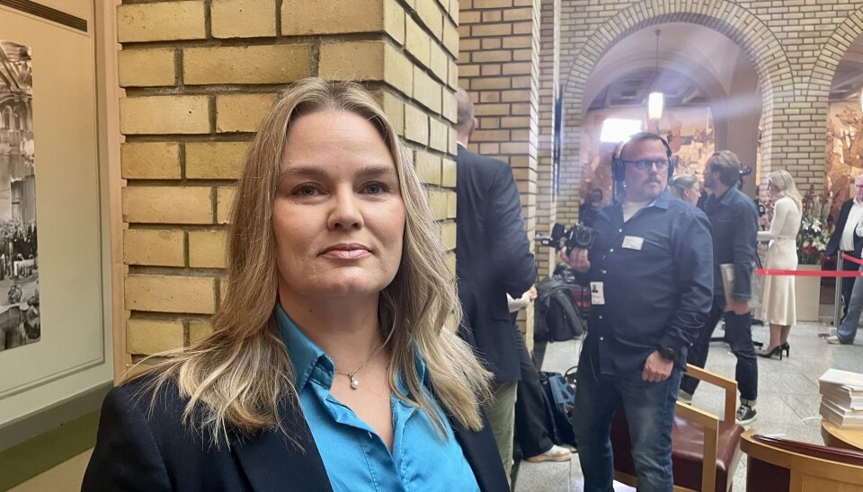 BEKYMRET: Leder Hanne Charlotte Schjelderup i Jordmorforbundet NSF er svært bekymret over det høye antallet brudd på arbeidsmiljøloven ved norske fødeavdelinger i april.