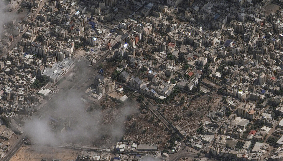 DØDELIG EKSPLOSJON: Dette bildet viser en oversikt over Al-Ahli Hospital i Gaza by etter en dødelig eksplosjon, tatt onsdag 18. oktober.