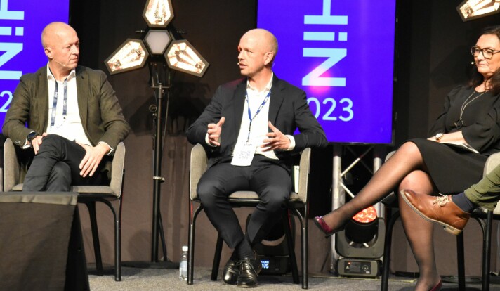 Fra venstre: Johan Ronæs, administrerende direktør i Norsk helsenett, Thomas Smedsrud, Chief Executive Officer i Kernel og Mariann Hornnes, direktør i Direktoratet for e-helse.