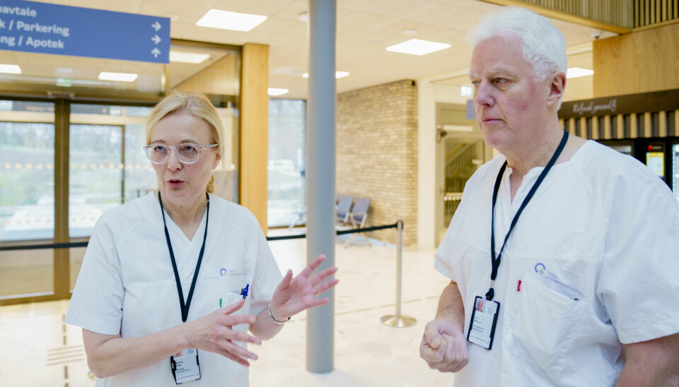 LETTET: Knut Melhuus og Martine Enger er lettet over endelig å være inne i den nye legevakten på Aker sykehus.