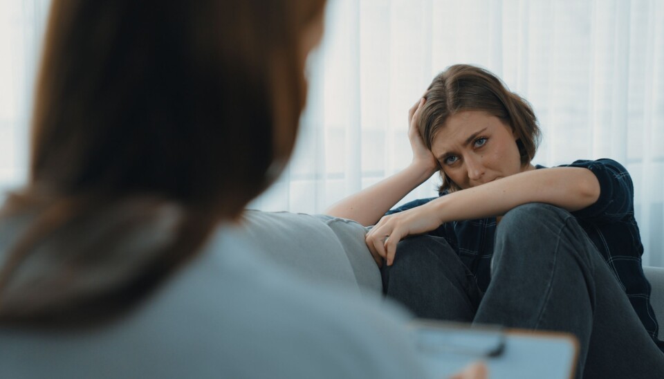 GÅR IKKE NED: Sykefraværet er fortsatt høyt etter pandemien. Det skyldes blant annet etterdønninger av koronaviruset, men også psykisk sykdom.