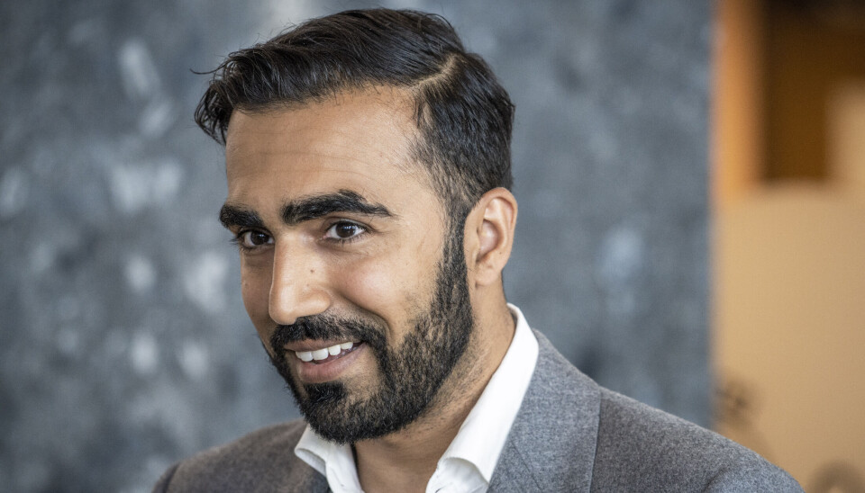 UTDANNET LEGE: Mushtaq er utdannet lege og økonom.