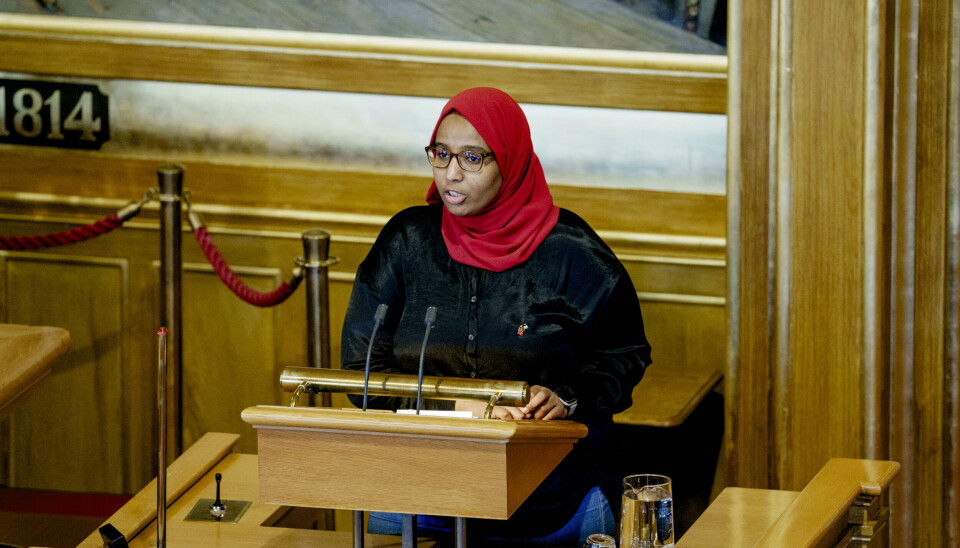 Marian Hussein (SV) er bekymret for at kvinner må sykeliggjøre seg selv i møte med nemnd ved senabort, og kanskje lyve om sin økonomiske situasjon og psykiske helse, om abortloven endres.