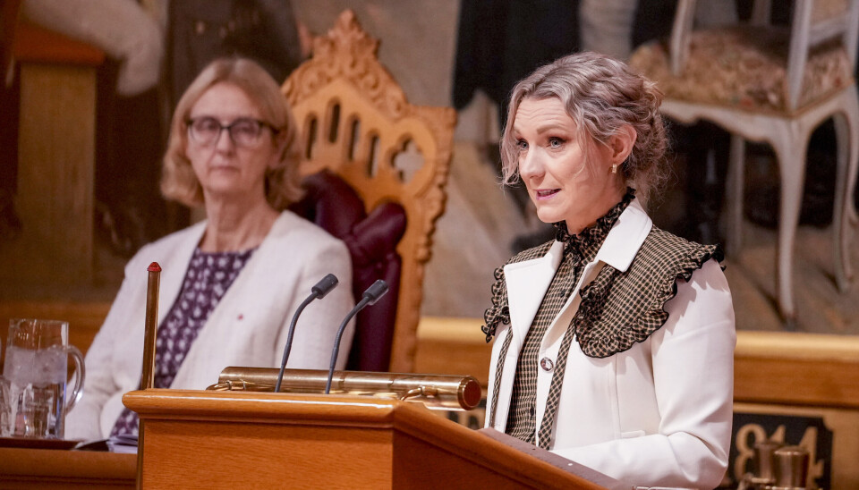 Digitaliserings- og forvaltningsminister Karianne Tung (Ap) forsikret at regjeringen tar Telenors problemer på det største alvor da hun redegjorde i Stortinget om de gjentatte problemene med nødnummer og Telenors mobilnett.