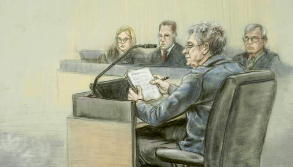 Arne Bye må i Trøndelag tingrett svare for tiltalepunktene om en rekke voldtekter og misbruk av stillingen mot pasienter i Frosta.