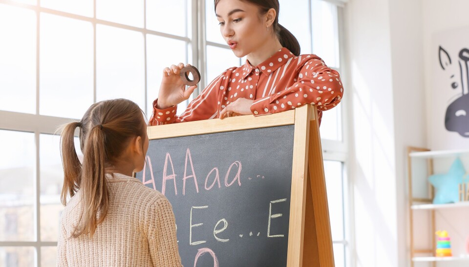 VARIASJON I FAGLIG INNHOLD: Høringsuttalelsen til forslaget om autorisasjon av logopeder viste sterk støtte for dette tiltaket. Likevel ble forslaget ikke fremmet for Stortinget på grunn av variasjoner i opptaksgrunnlag og faglig innhold i eksisterende utdanningstilbud innen logopedi.