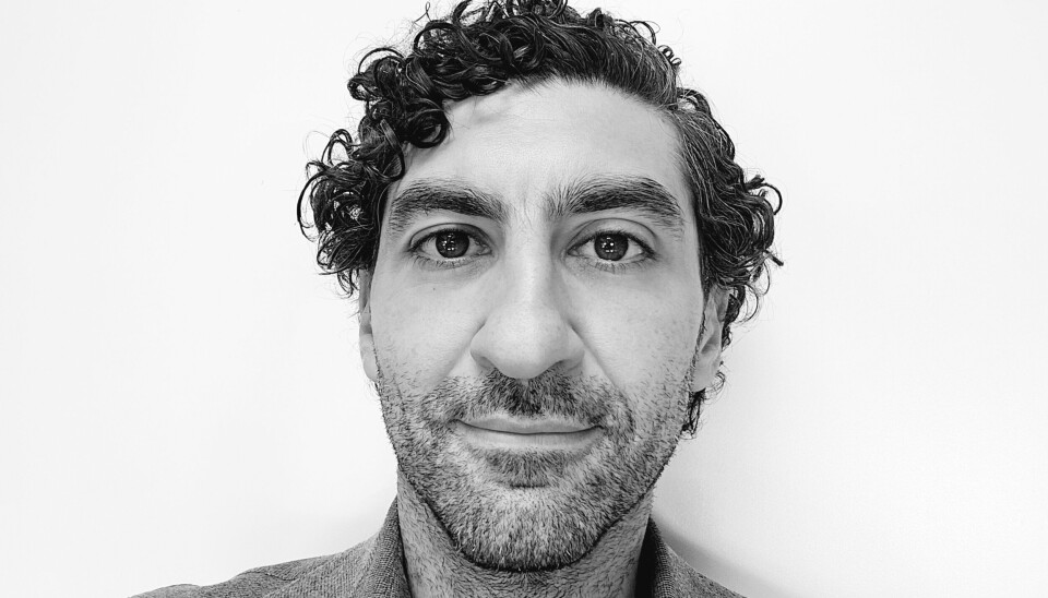 Mange ganger kommer folk ikke først og fremst for en konkret løsning – men for å bli tatt på alvor. De bærer på noe som ikke alltid lar seg plassere i et skjema eller fanges i en kode, skriver fastlege Amir David Arden.