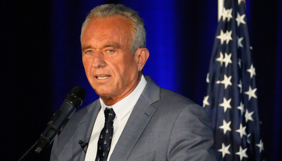 USAs helseminister Robert F. Kennedy Jr. varsler drastiske kutt i helse- og sosialdepartementet, og tirsdag mottok de første varsel om oppsigelse. Foto: AP / NTB
