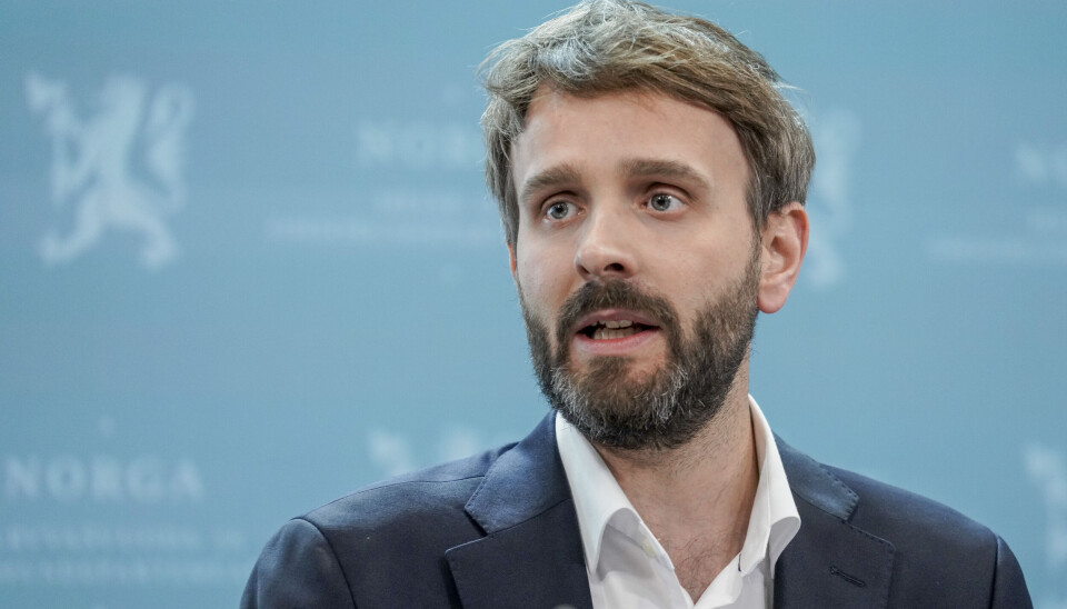 BEKYMRET: – Jeg er alvorlig bekymret for at det har skjedd feil, til dels alvorlige feil og avvik i helsetjenesten som kunne ha vært unngått hvis vi hadde hatt et register, sier helse- og omsorgsminister Jan Christian Vestre (Ap) Foto: Stian Lysberg Solum / NTB