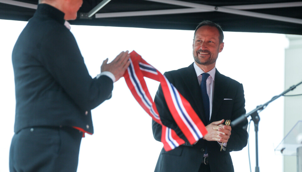 ÅPNET: Kronprins Haakon åpnet det nye sykehuset på Hjelset i Molde. Foto: NTB