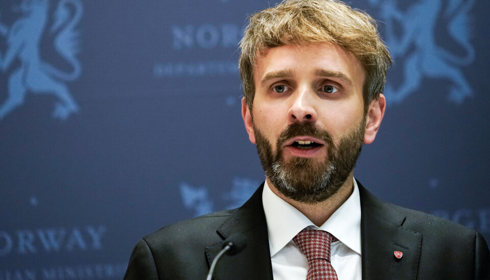 GLAD: Helse- og omsorgsminister Jan Christian Vestre er glad for at ventelistene ikke har økt i løpet av sommeren.