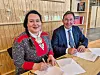 Sametingspresident Silje Karine Muotka og styreleder Gunnar Alskog i Helse Nord RHF møttes i Sametinget og signerte den nye samarbeidsavtalen, som gjelder perioden 2026-2030.