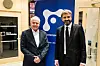 Stig Fløisand, leder i Norsk Fysioterapeutforbund og Helse- og omsorgsminister Jan Christian Vestre, ifm Fysioterapeutenes 90 års markering.